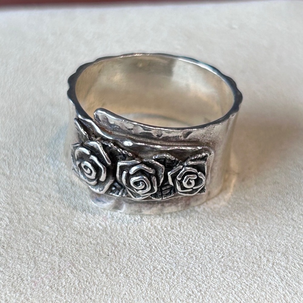 Paz Creations Israel 925 Sterling Silver Hammered Triple Rose Band Ring Size 11